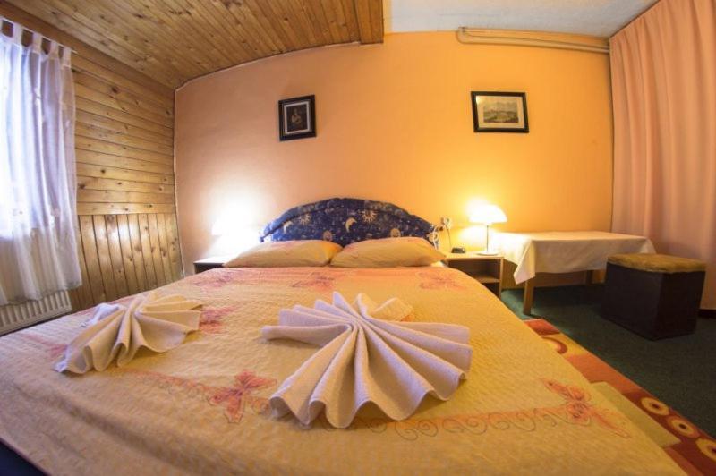 Hotel Fran Makov Bagian luar foto